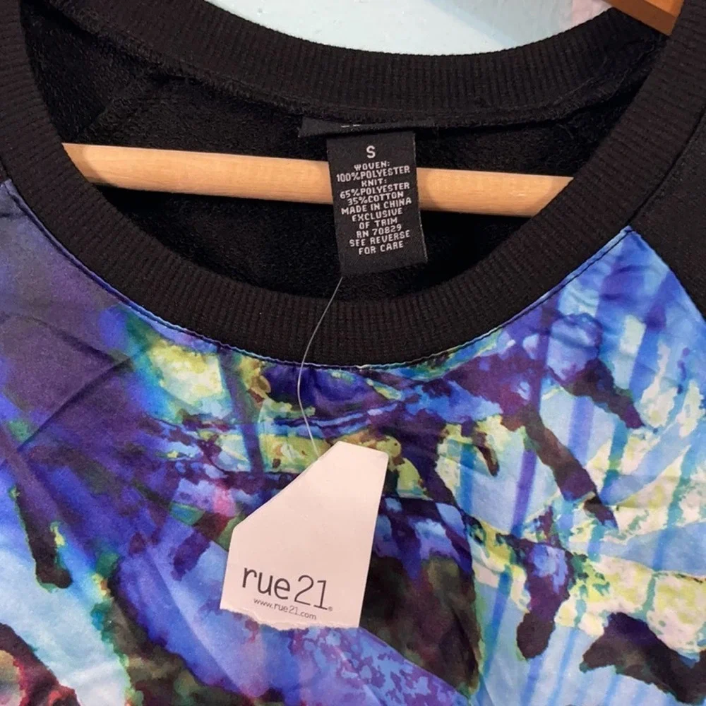 Rue21 Tiger Sweatshirt With Rhinestones NWT